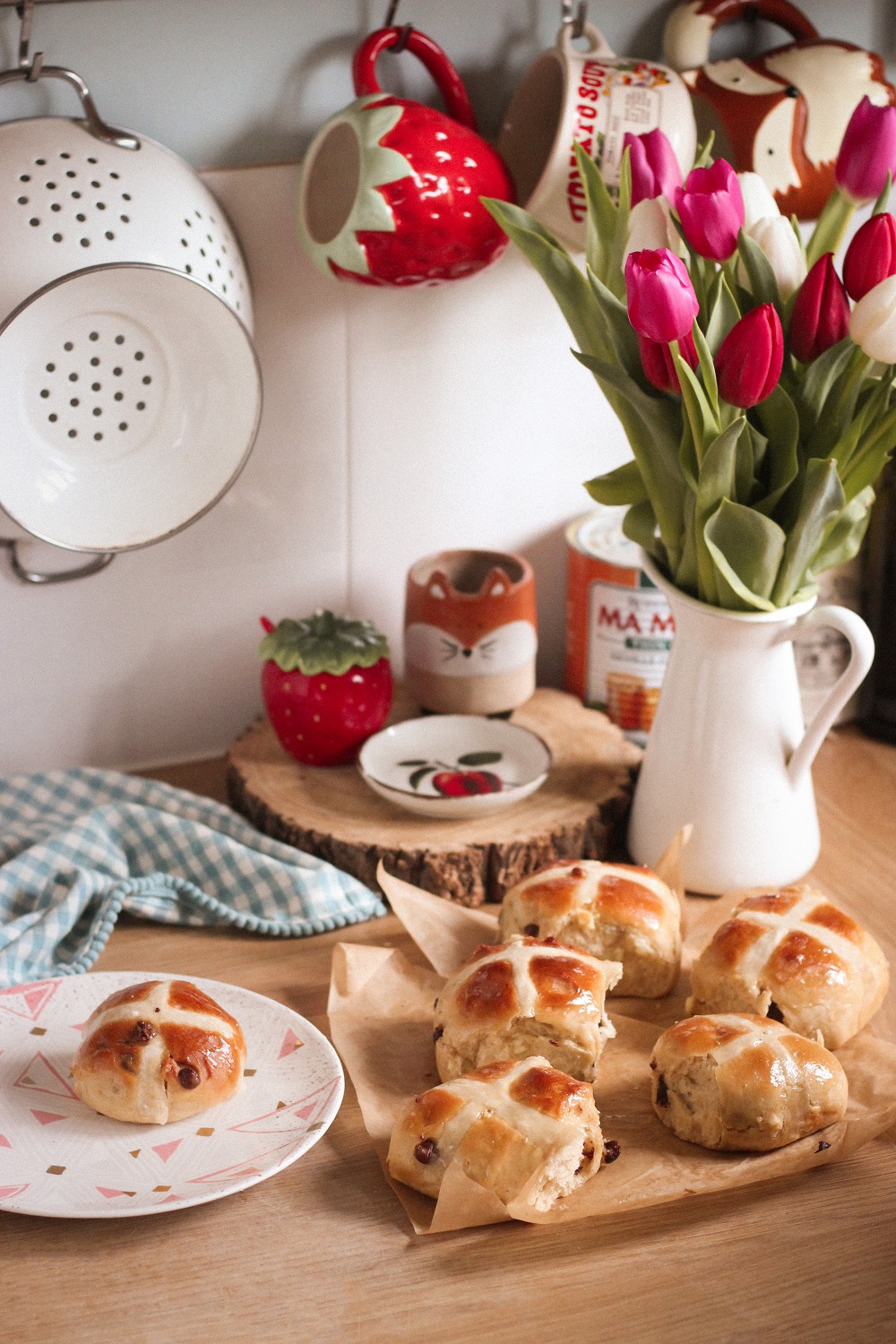 Chocolate Chip Hot Cross Bun Recipe