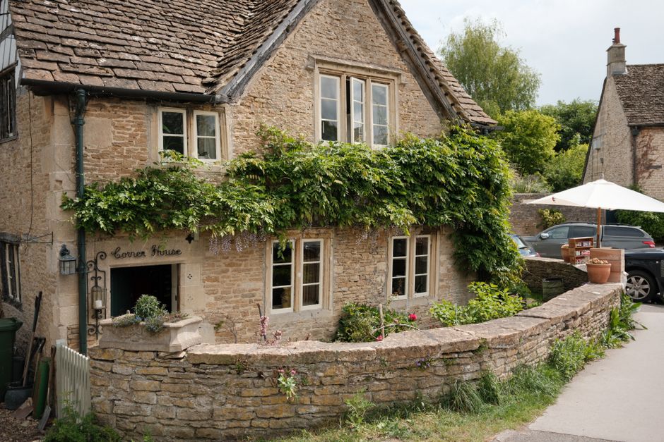 A Winter Weekend in the Cotswolds That Actually Works